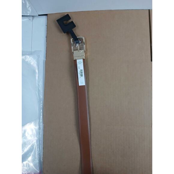 NWT Michael Kors Women’s Slim Brown Belt with Gold Buckle - Picture 3 of 3